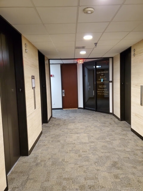 BB&T Tower hallway